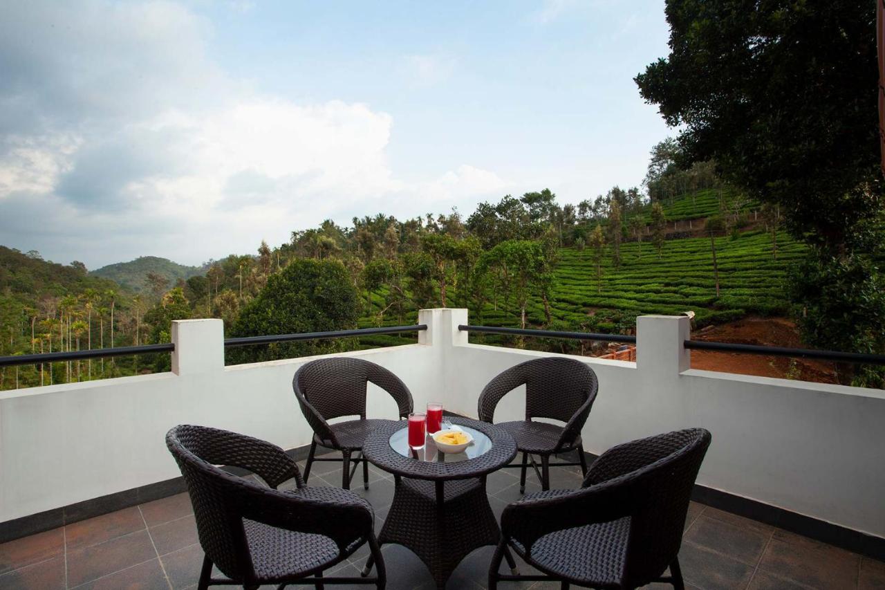 Stayvista At Regal Retreat Middle Of Tea Estate Wayanad Exterior foto