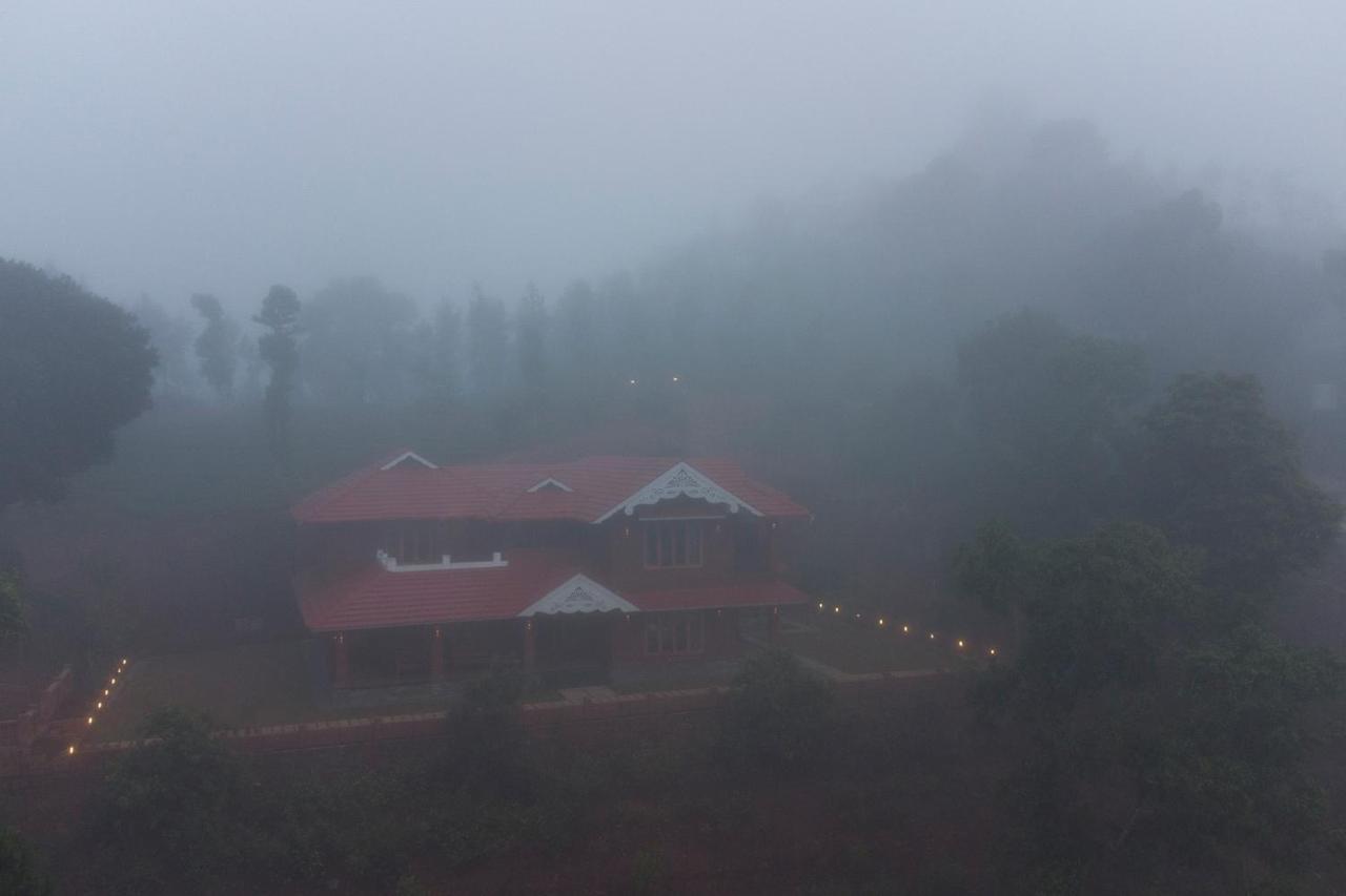 Stayvista At Regal Retreat Middle Of Tea Estate Wayanad Exterior foto